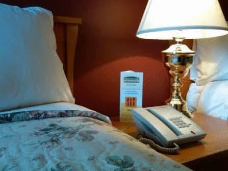 Northwoods Inn & Suites ساسكاتون المظهر الخارجي الصورة